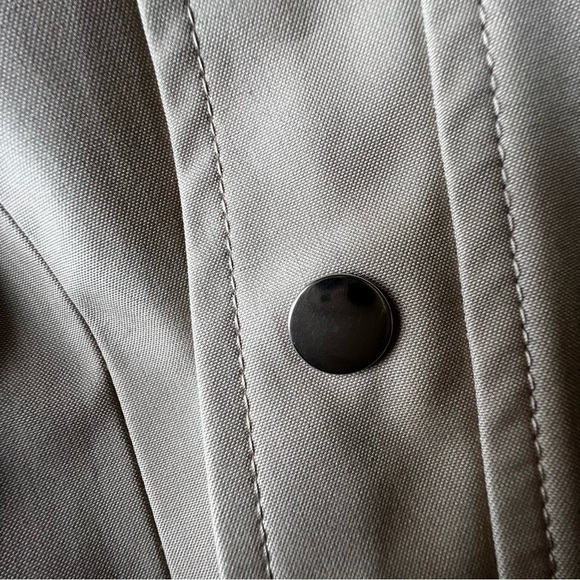 J.Crew Short Trench Jacket in Vintage Khaki Size Medium - Picture 11 of 12